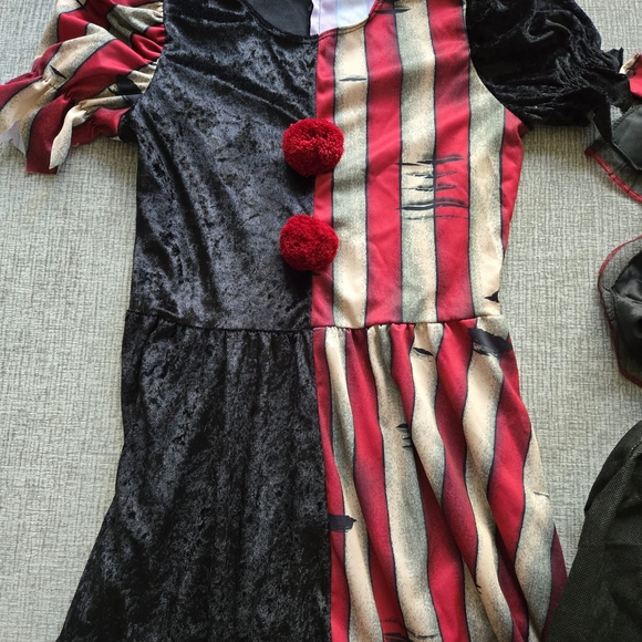 🤡Spirit Red and White Circus Performer Costume for Kids. Size:XL(12-14) - Picture 5 of 6